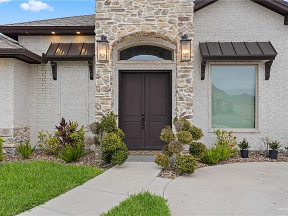 2nd image of 2504 Tulip Ave