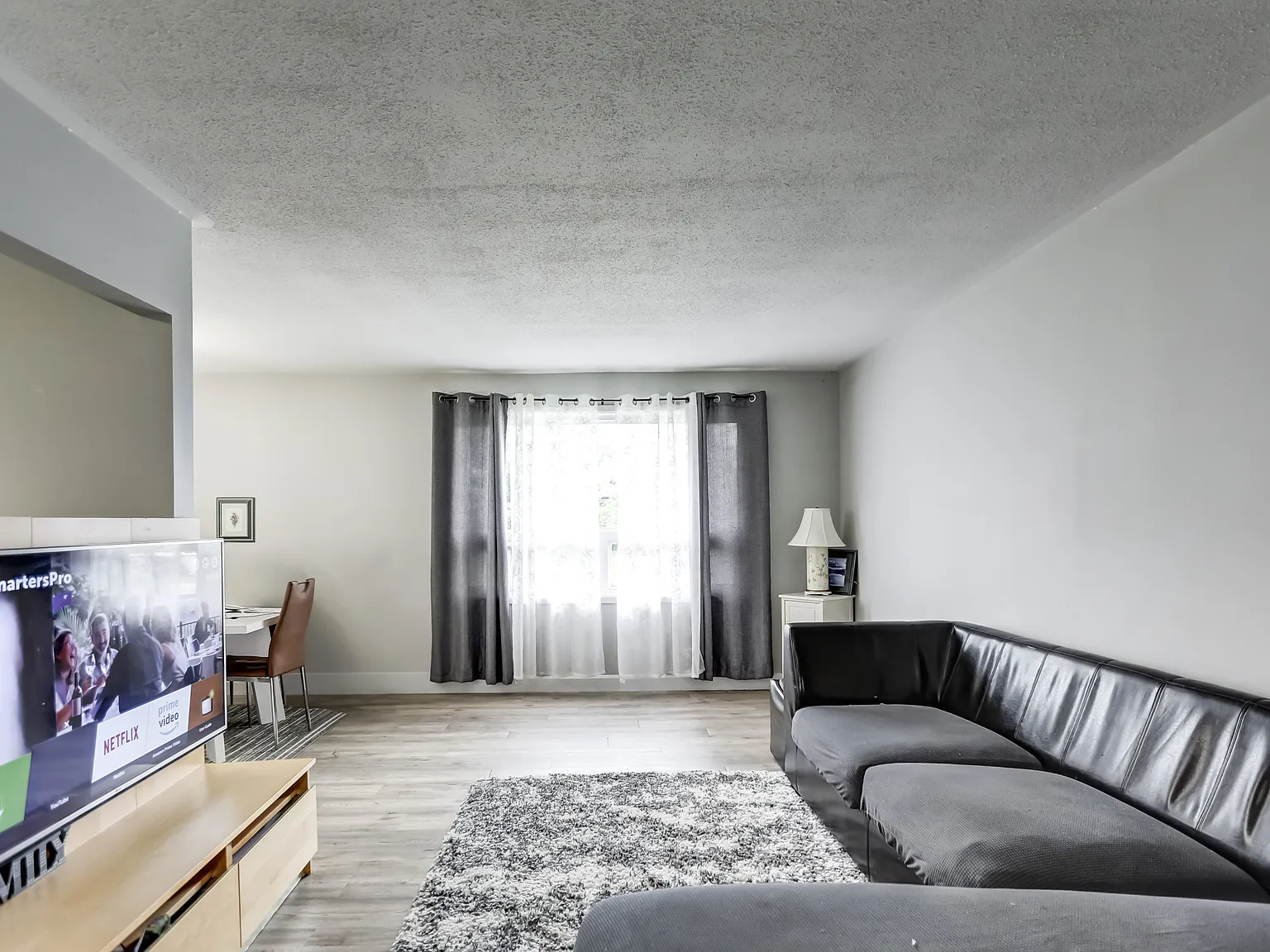 5 Daphne Crescent — Photo 3