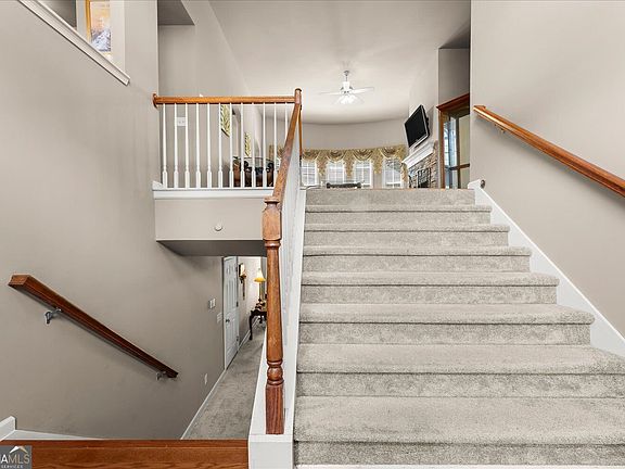 2nd image of 1444 Jefferson Walk Cir
