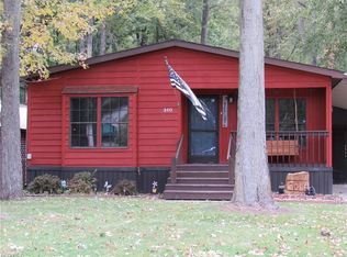 340 Ashwood Dr, Elyria, OH 44035