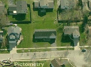 476 N Ashbury Ave, Bolingbrook, IL 60440