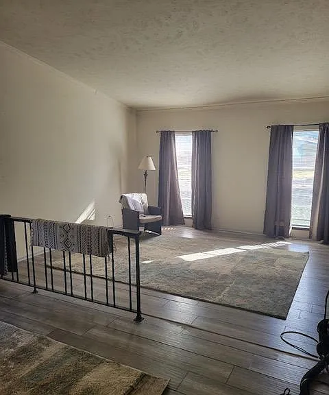 1835 Castille Dr — Photo 3
