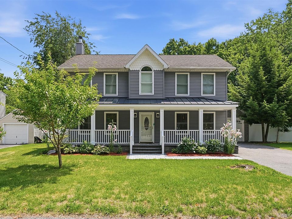 1st image of 10 Henmond Boulevard