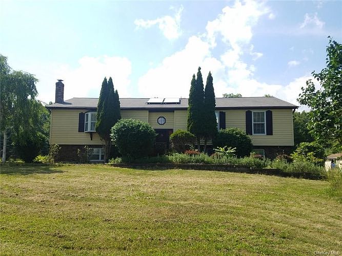 1st image of 193 Shaw Rd