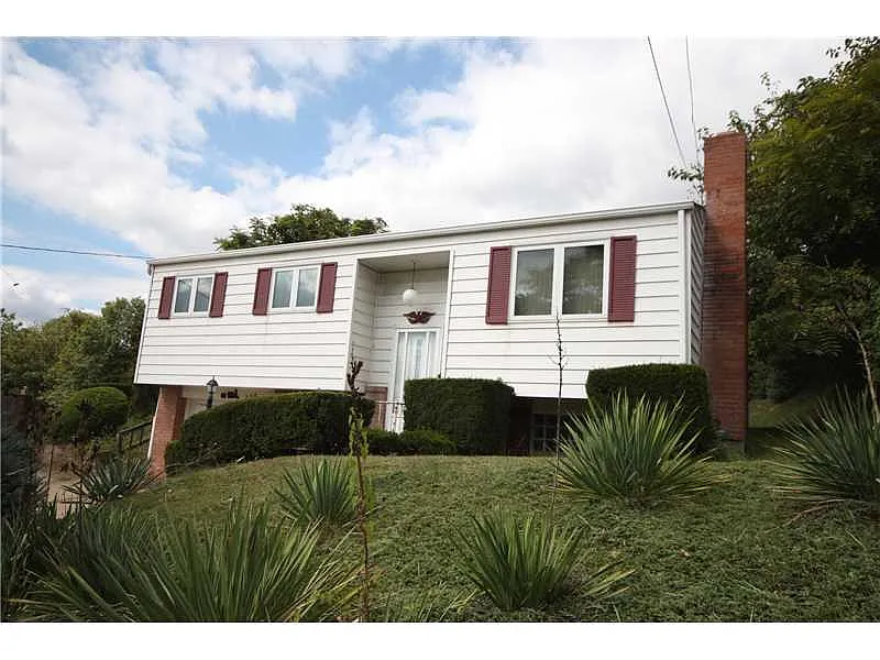226 Magnolia St photo 1