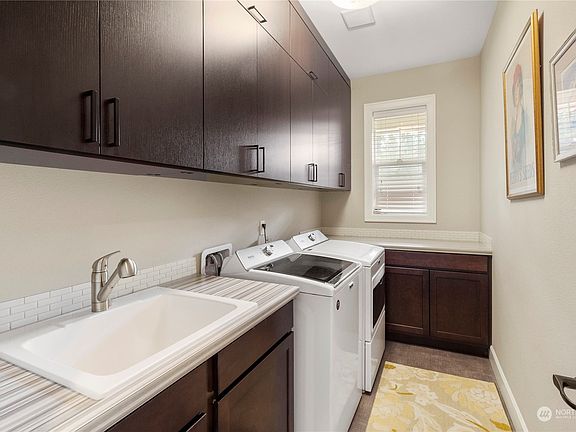 4th image of 14605 209th Street Ct E