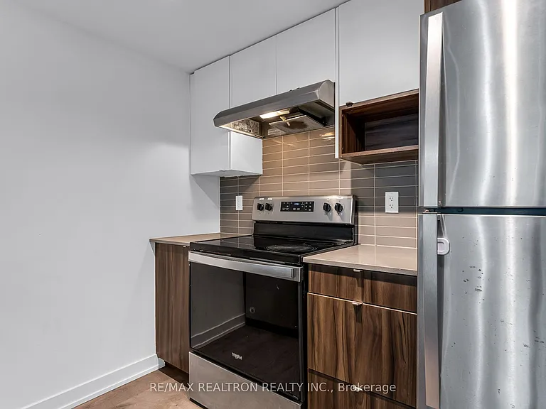1135 Cooke Blvd #114 — Photo 8
