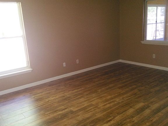 3rd image of 2472 Newmark Dr
