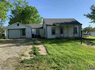 307 Market St, Carbondale, KS 66414
