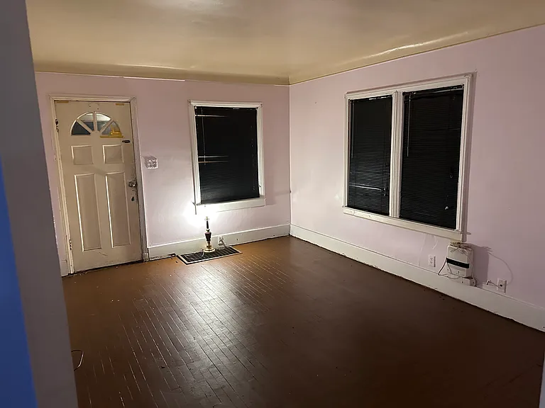 406 E Piper Ave — Photo 6