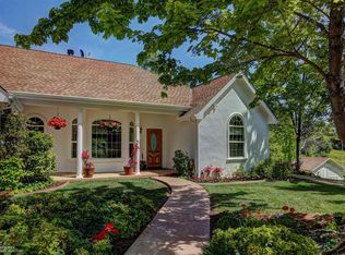 18477 Crystal St, Grass Valley, CA 95949