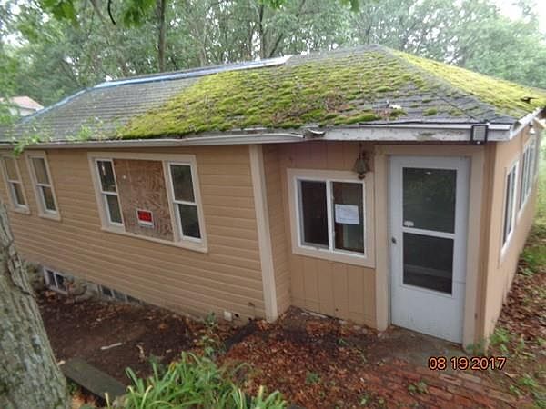 1st image of 15 Hilldale Ave