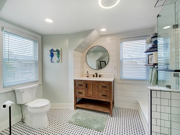 1704 Surf Ave — Photo 15