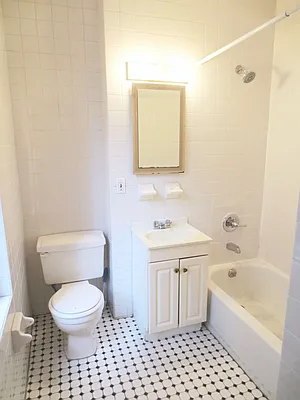 Rented by Waverly Realty Associates | media 15