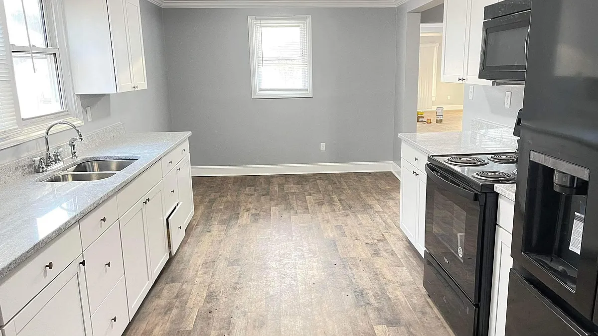 Building Photo - 36 Selma Dr #B