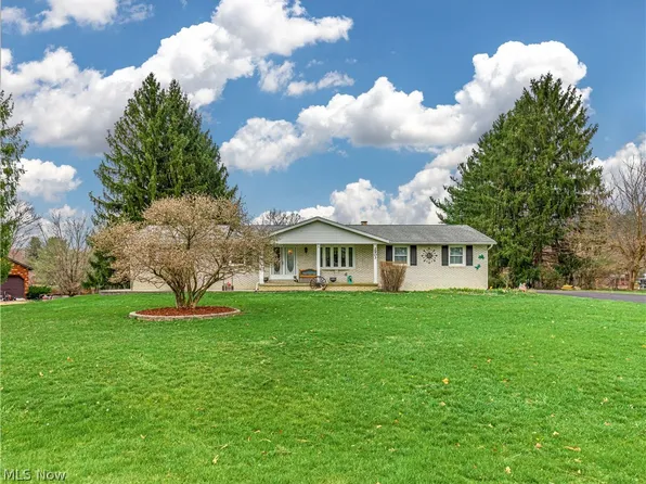 2903 Northview Rd, Uniontown, OH 44685