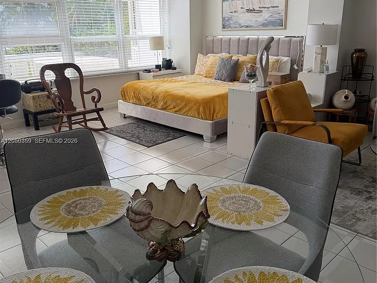 4925 Collins Ave #2D — Photo 4