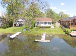 9385 Mandon Rd, White Lake, MI 48386