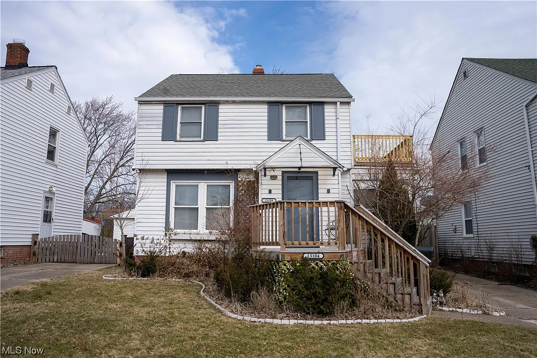 13104 Saint James Ave photo 1