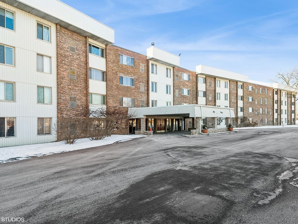 1st image of 841 N York St APT 114