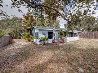 713 N Kossuth St, Rockport, TX 78382