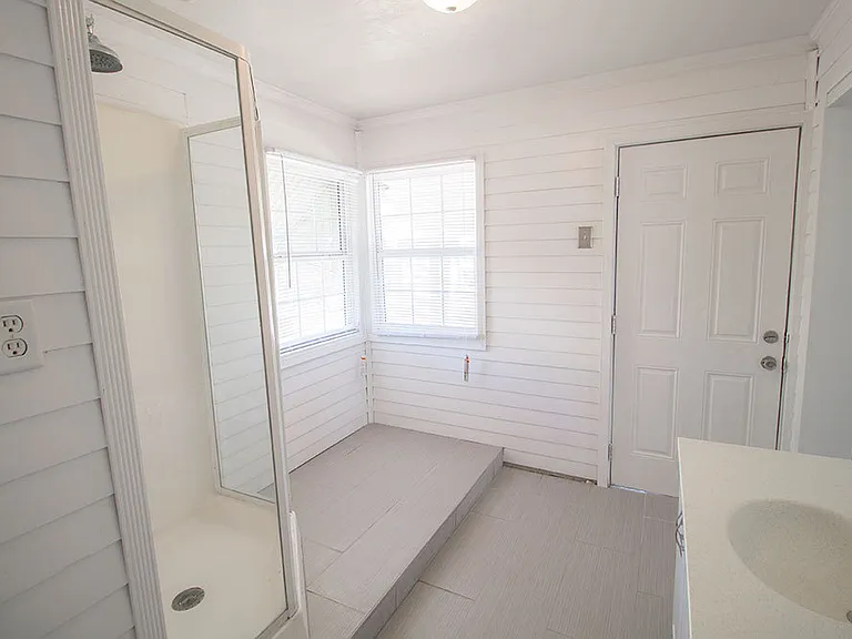 301 W Forest Ave — Photo 21
