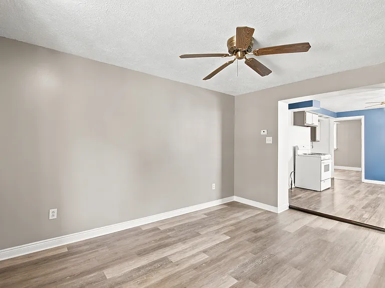 425 Iberia St #1 — Photo 24