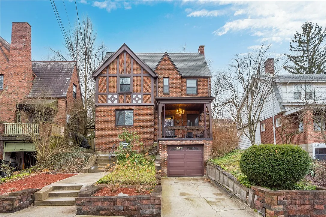 326 Ashland Ave photo 1