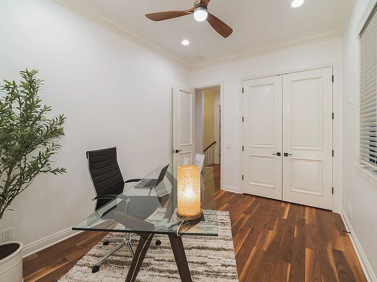 700 Acacia Ave — Photo 26