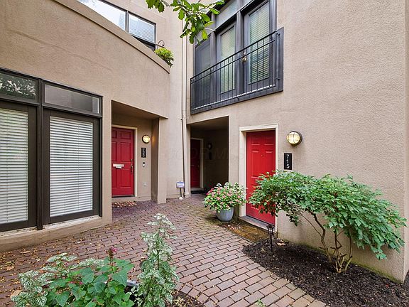 4th image of 719 Sycamore Pl