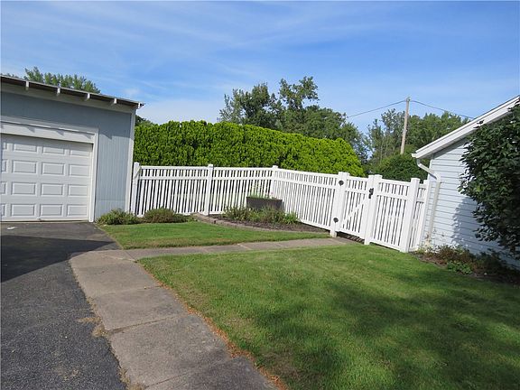 3rd image of 342 Curtis Rd