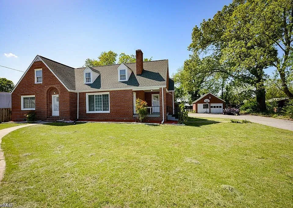 2340 W English Rd