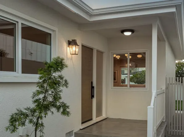1145 Palms Blvd, Venice, CA 90291