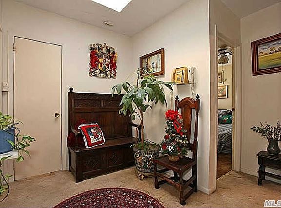 2nd image of 52 Manly Pl