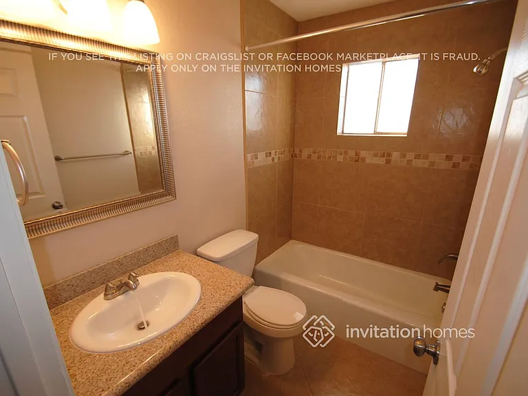 647 E Franklin Ave — Photo 10