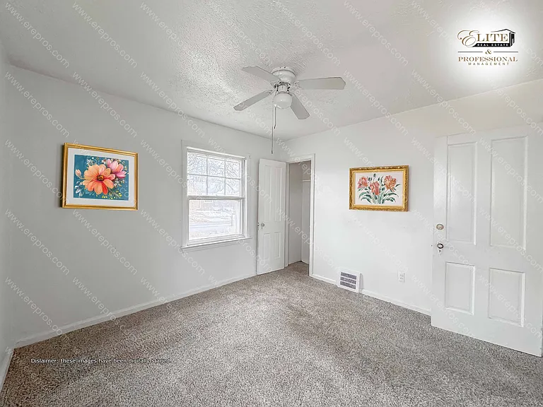 18759 Grandville Ave — Photo 16
