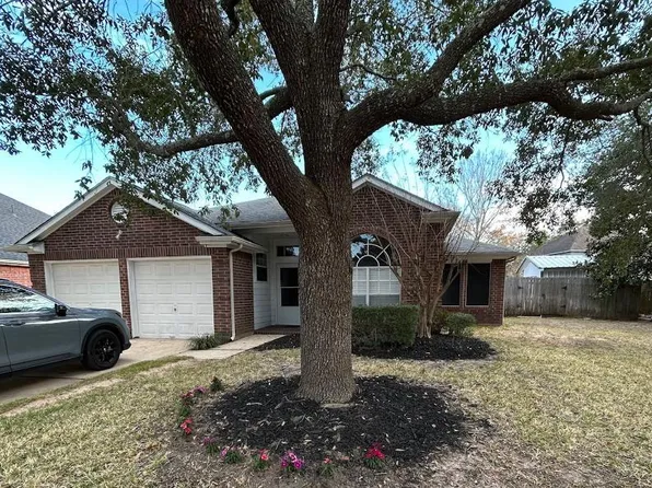 12007 Viola Ct, Pinehurst, TX 77362