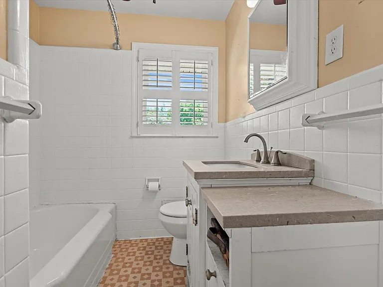 726 Wisteria Dr — Photo 24
