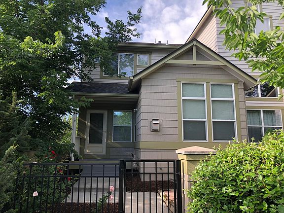 2nd image of 3630 Oakwood Dr
