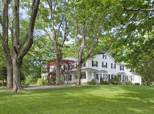 316-318 Old Quaker Hill Rd, Pawling, NY 12564
