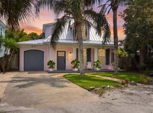 915 Maple St, New Smyrna Beach, FL 32169