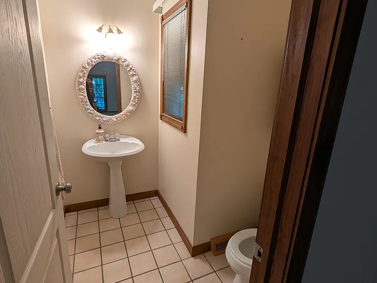 2633 Bay Rd — Photo 17