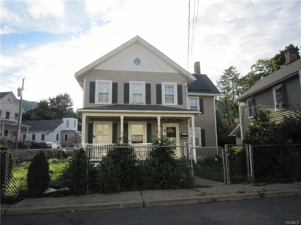 11 Church St, Highland Falls, NY 10928