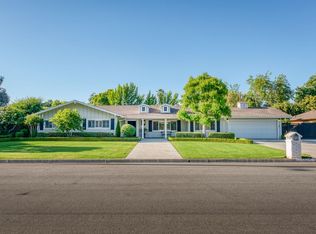 2530 W Dovewood Ln, Fresno, CA