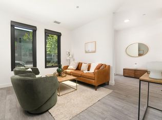 856 W Madison St #619, Chicago, IL 60607