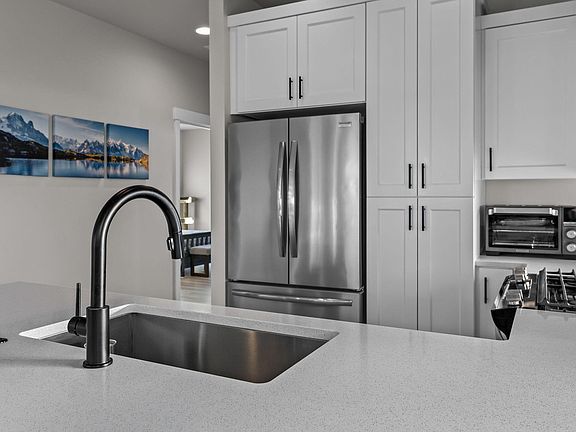 5th image of 3859 NE Oakside Loop