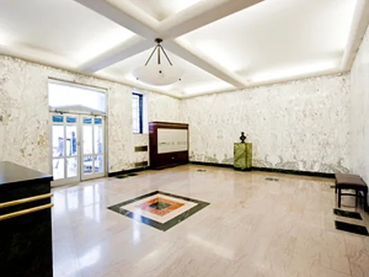 Sold by Aguayo & Huebener Brooklyn | media 22