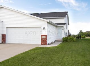 3463 Eagle Run Ln, West Fargo, ND 58078