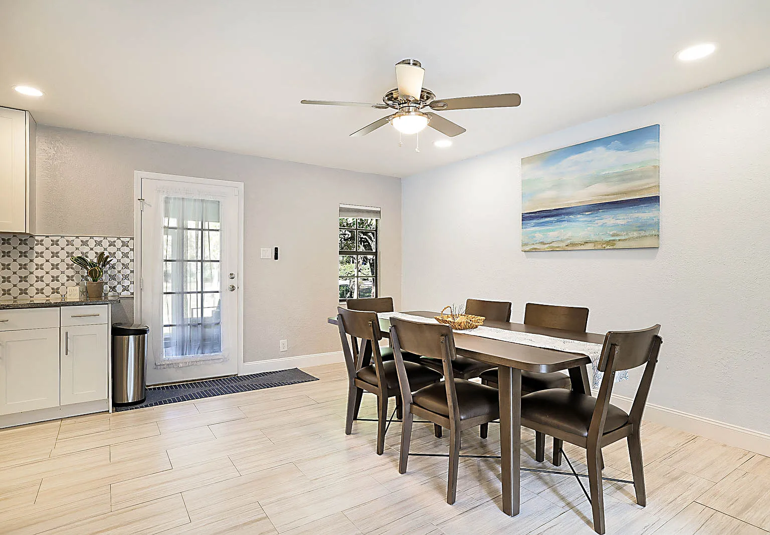 2 bed, 1400 sqft, $4,000 — Photo 4