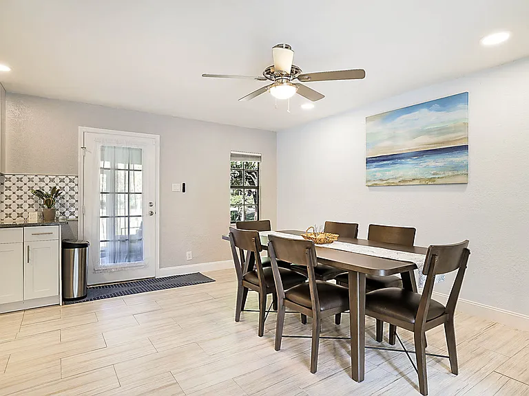 11545 Sunset Blvd #B — Photo 4